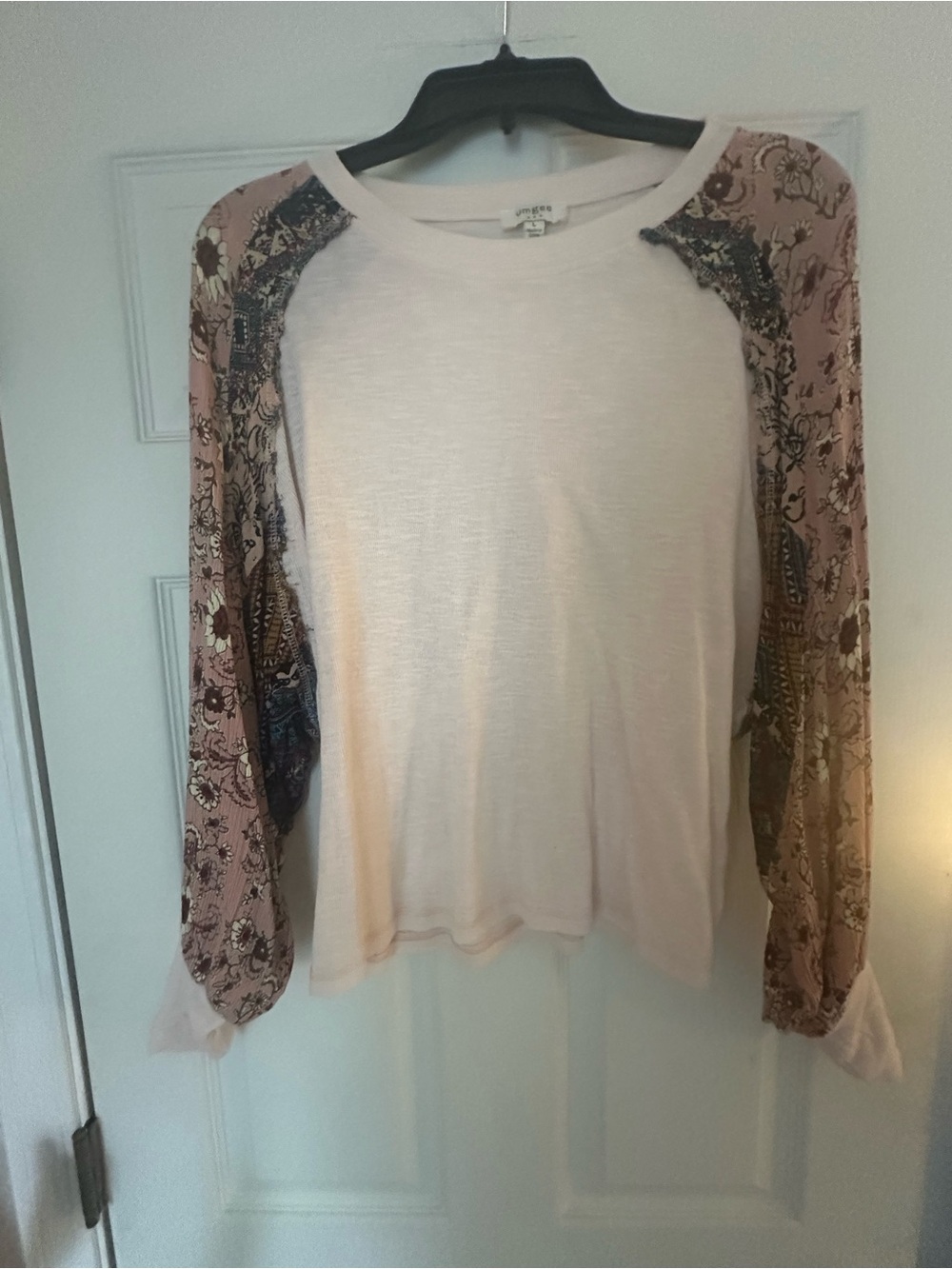 Umgee Knit Top with Pink Paisley Raglan Sleeves